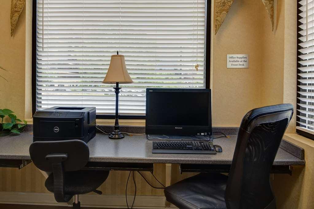 Suburban Studios Tysons Corner Виена Съоръжения снимка