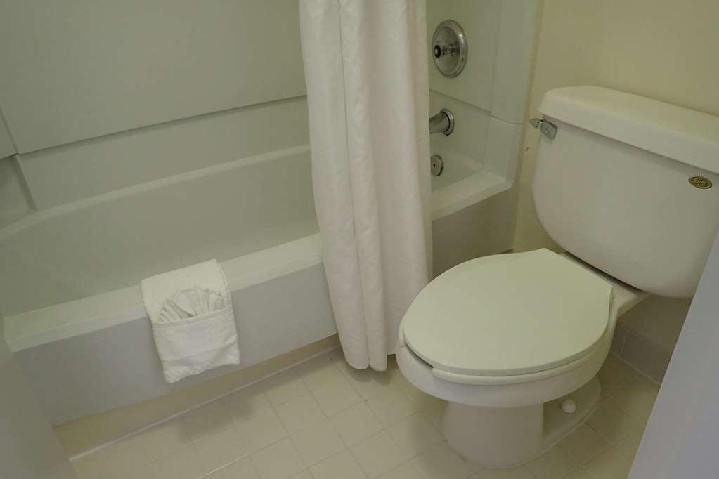 Suburban Studios Tysons Corner Виена Стая снимка