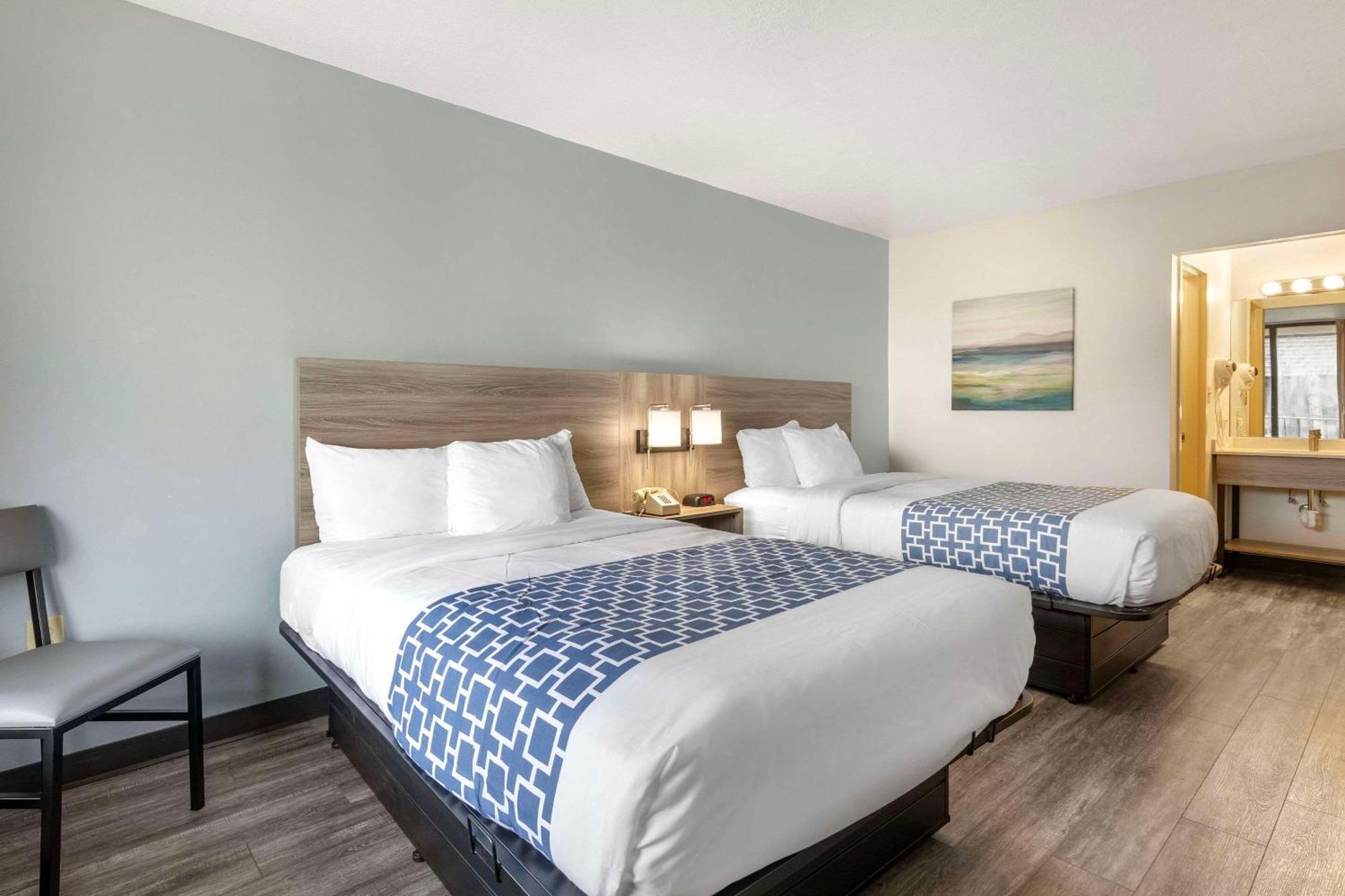 Suburban Studios Tysons Corner Виена Екстериор снимка